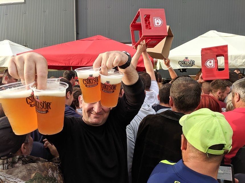 A Tiltott Csíki Sör „brutálisan”, a Csíki Csipsz csak „erősen” veszteséges