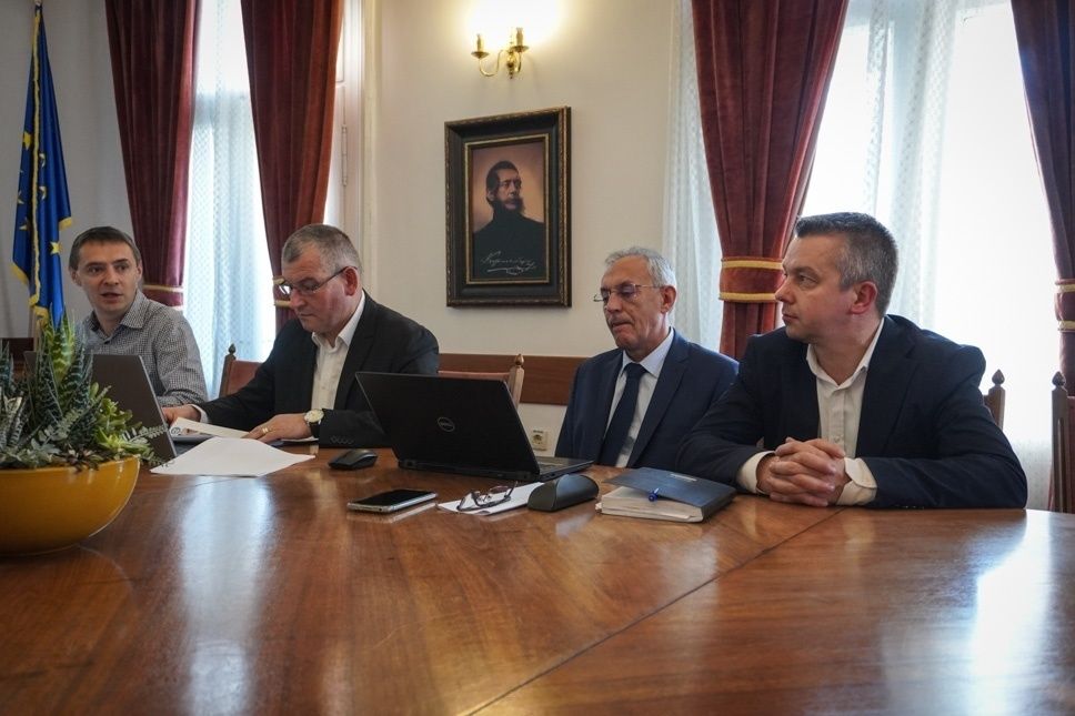Nem hazudtak, csak nem mondták el a teljes igazságot?