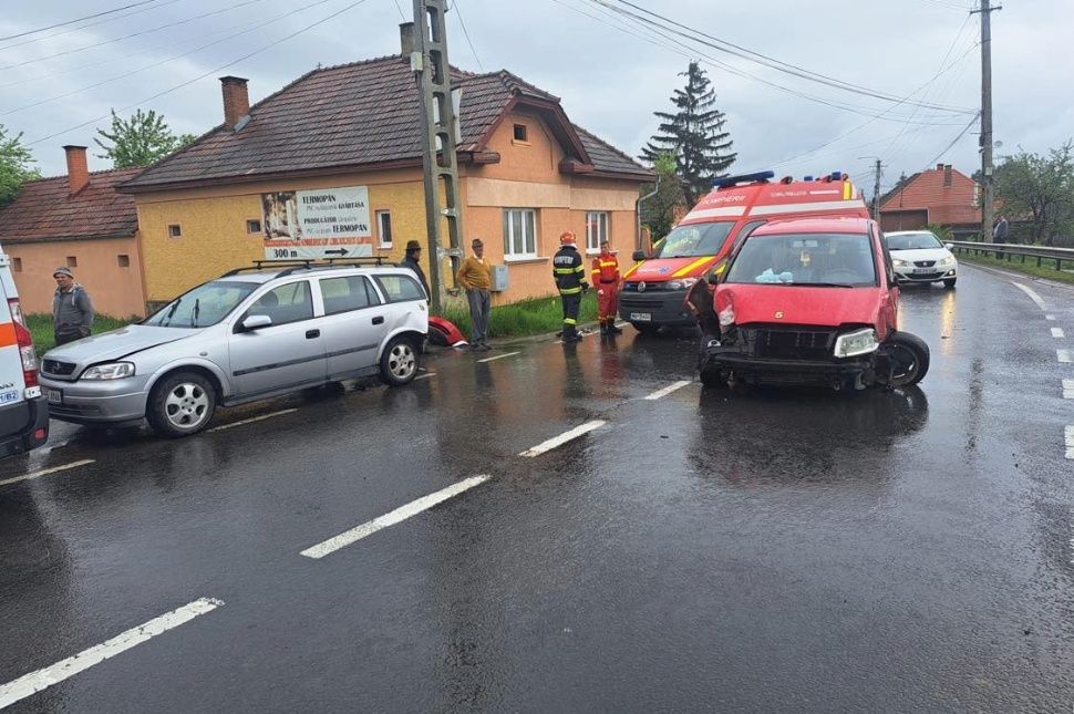 Három autó ütközött össze Csíkdánfalván