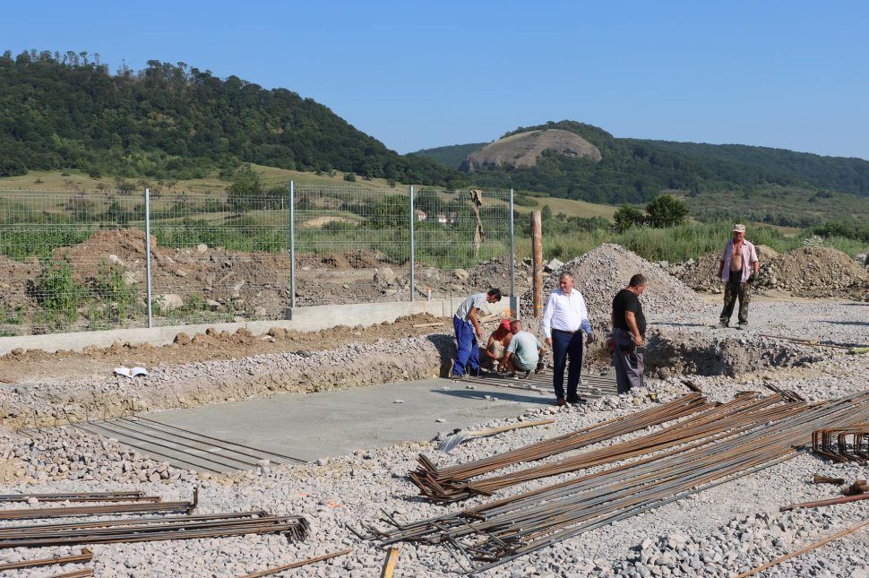 Télen-nyáron Pitypang Udvarhely utcáin