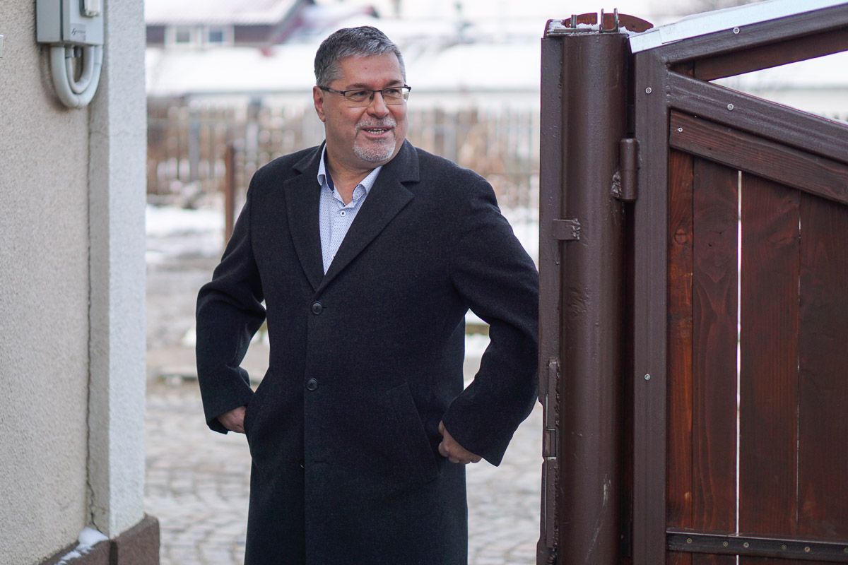 Sokkoló! 2024-ben nincs még bankszámlája Ladányinak! De Jaguárja már van