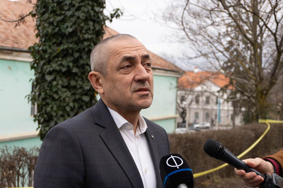 A Gimi bentlakásának romjaihoz látogatott Potápi