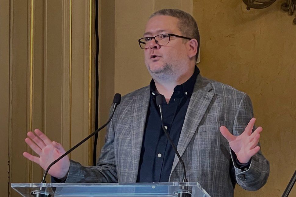 Nicsak, kinek volt még szép fizetése a bezárt erdélyi médiából!