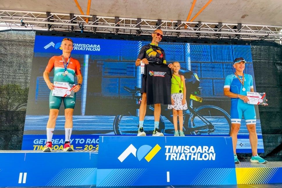 Országos bajnoki ezüsttel tértek haza a triatlonosok