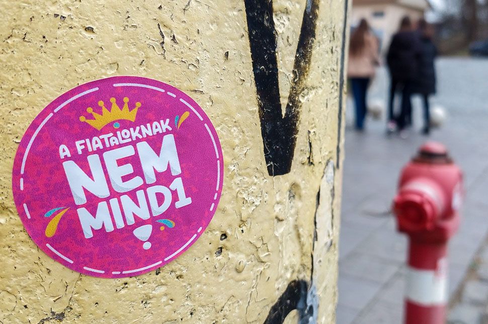 Mi nem mind1 a fiataloknak?