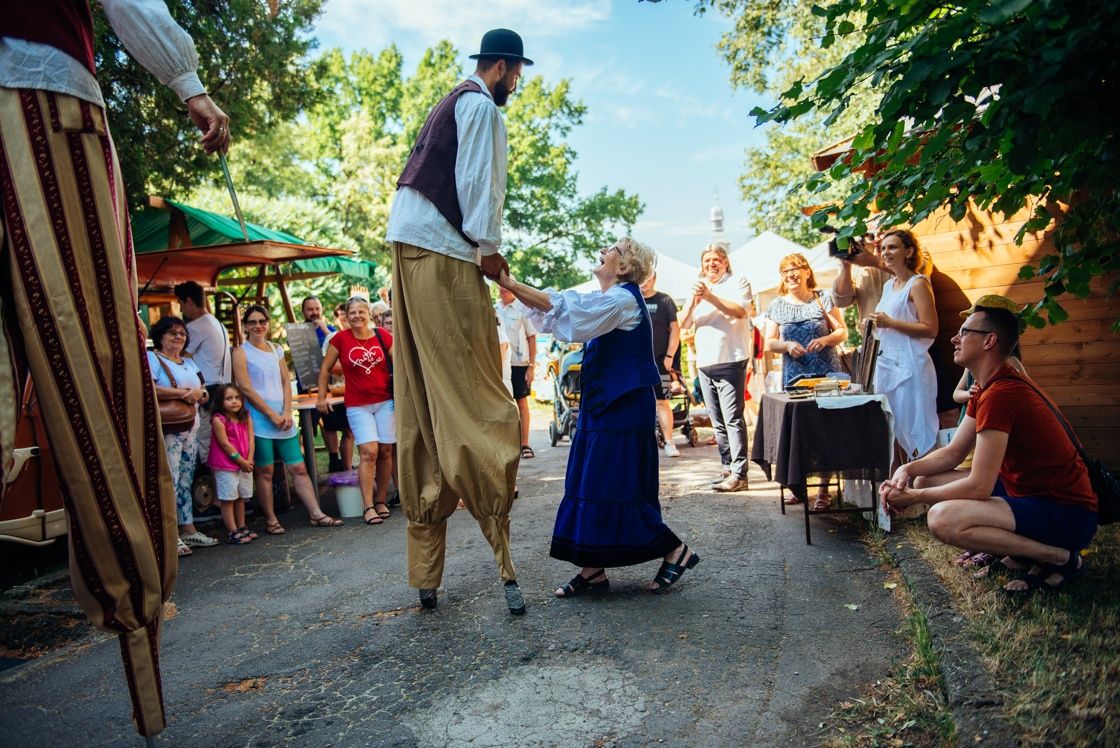 Így jött haza a MES