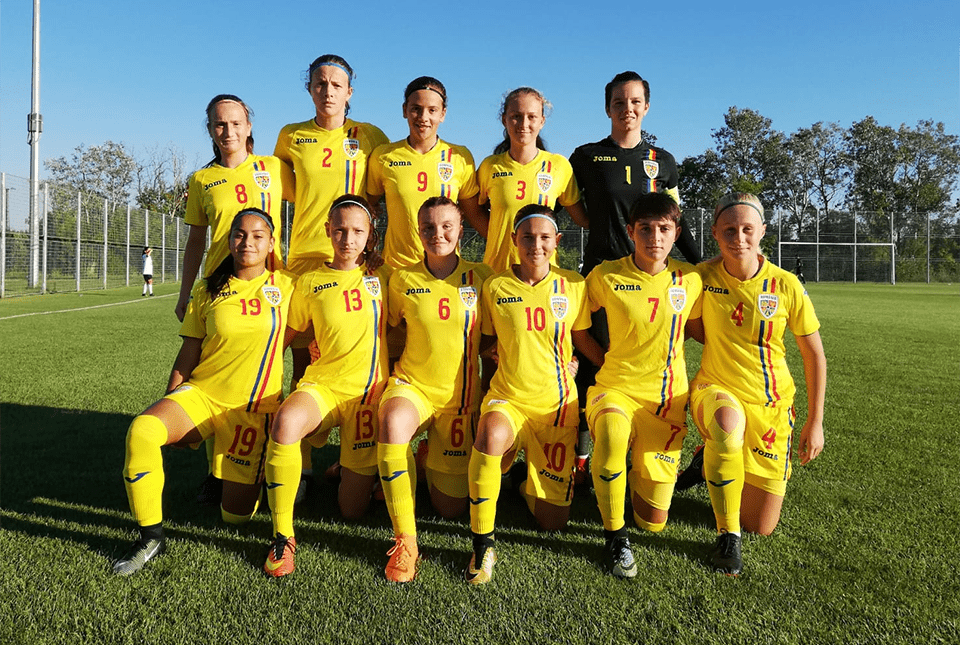 A román válogatottban fociznak a Vasas-lányok