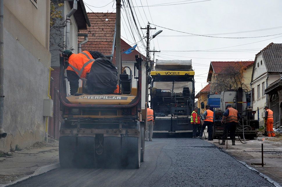 Befejezik a félbehagyott aszfaltozást