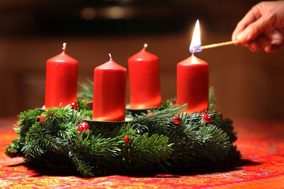 Adventi gyertyagyújtás a központban
