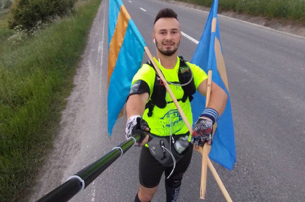 Levi ismét futva zarándokol