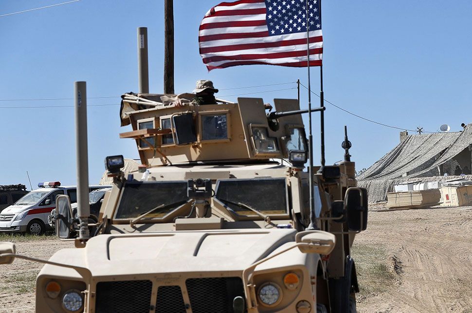 200 amerikai katona marad Szíriában
