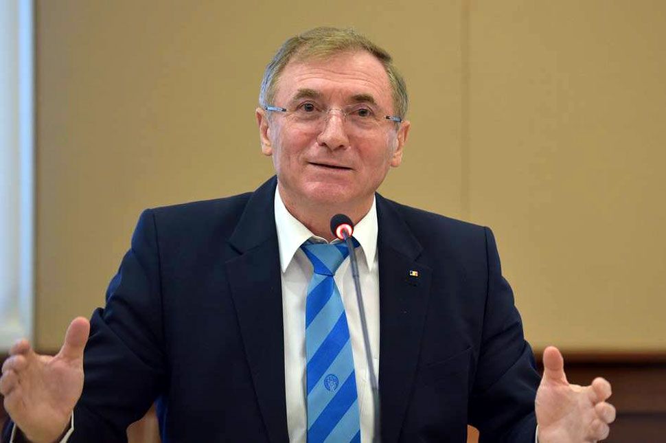 Nem indokolt a főügyész menesztése