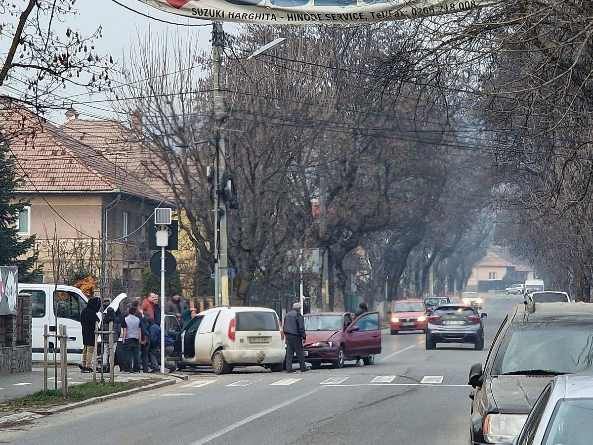 Három autó ütközött össze Szombatfalván