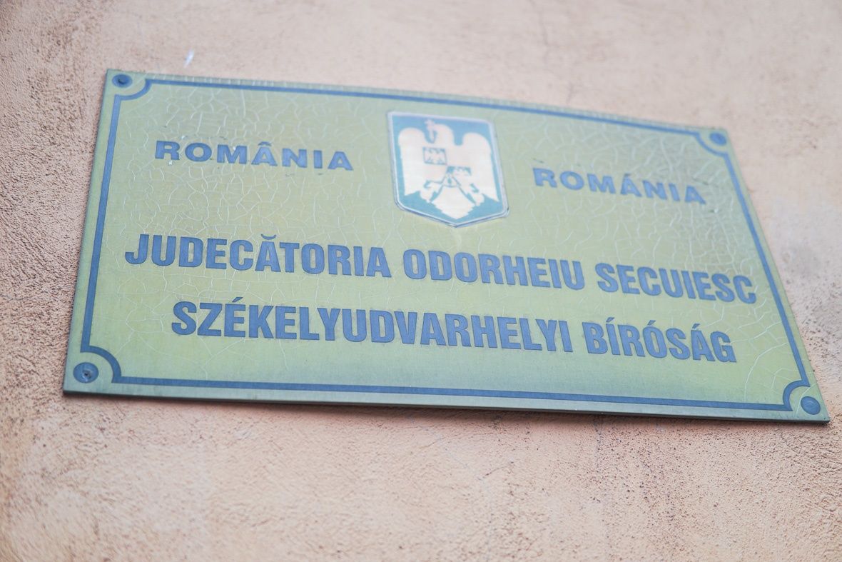 Így néz ki az udvarhelyi bíróság budija