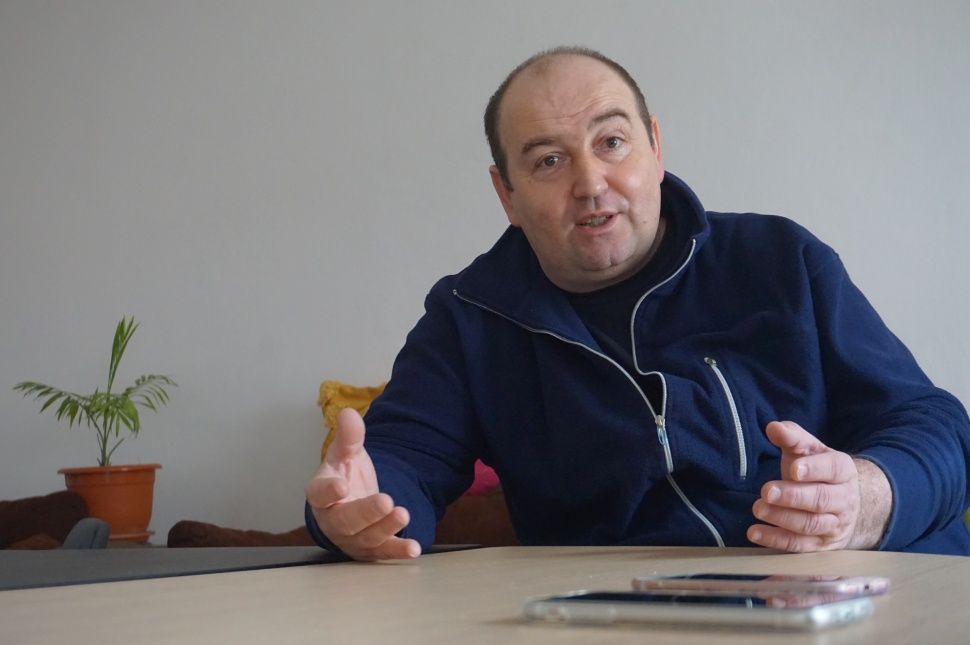 Edzésben kell tartani a művészeket