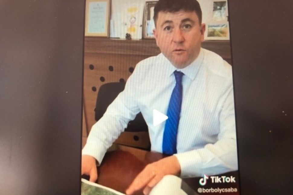 Kizárnák a TikTokot az állami intézményekből