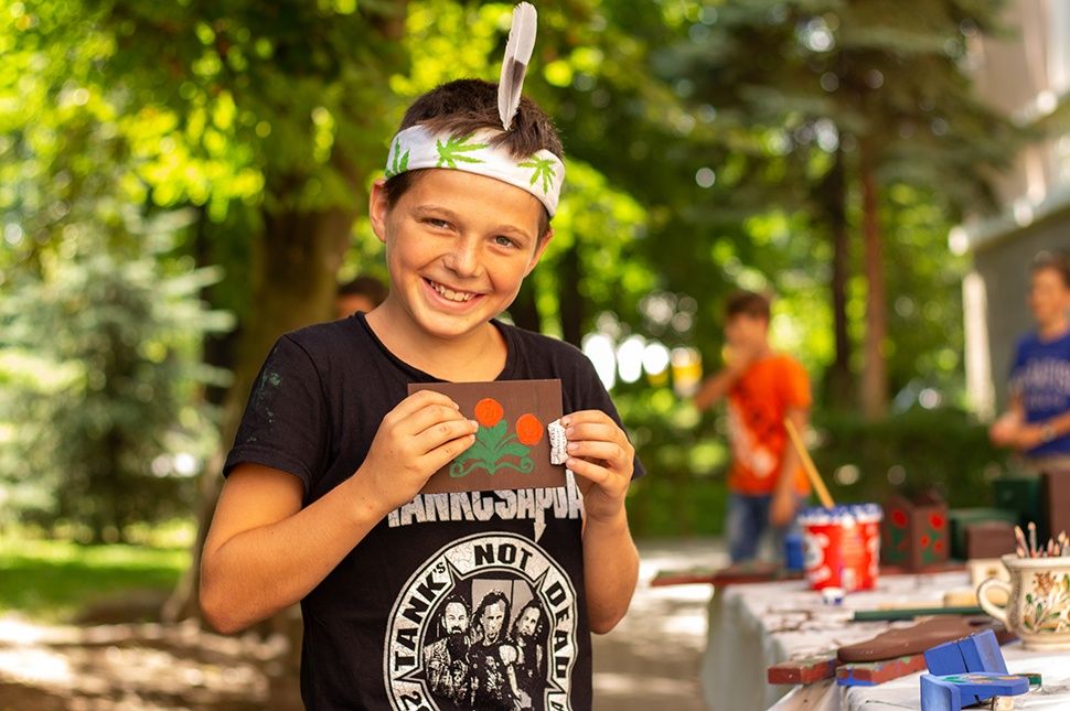 Vadmacskák és Farkasok harca a tulipánokért