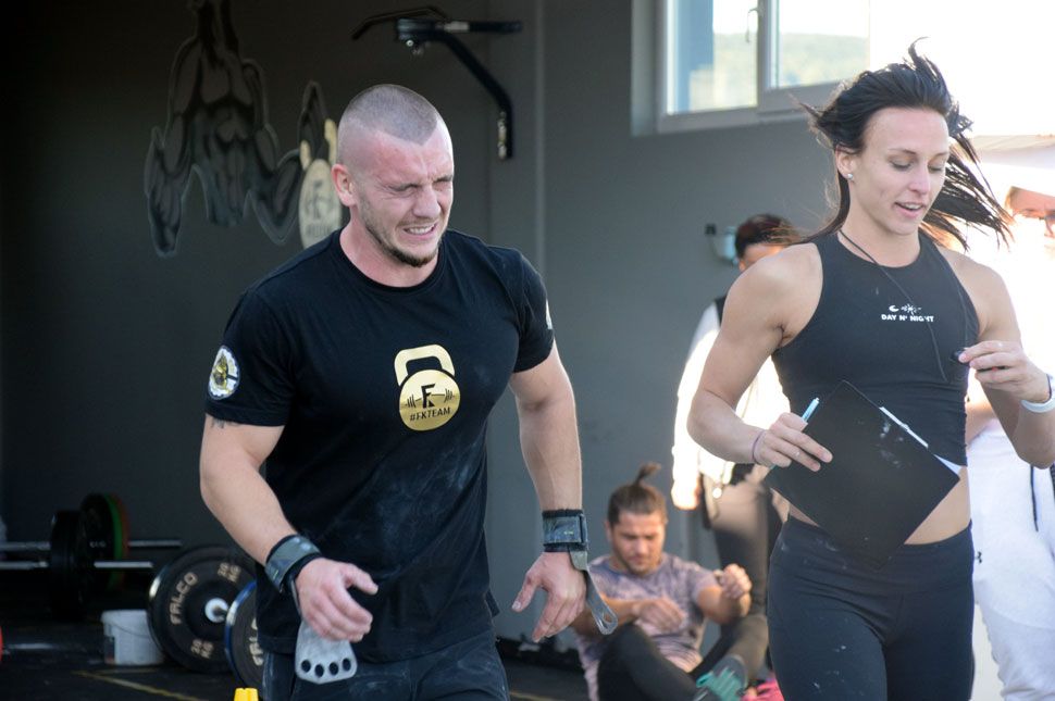 Nem az a lényeg, hogy első legyél, csak, hogy dögölj meg!