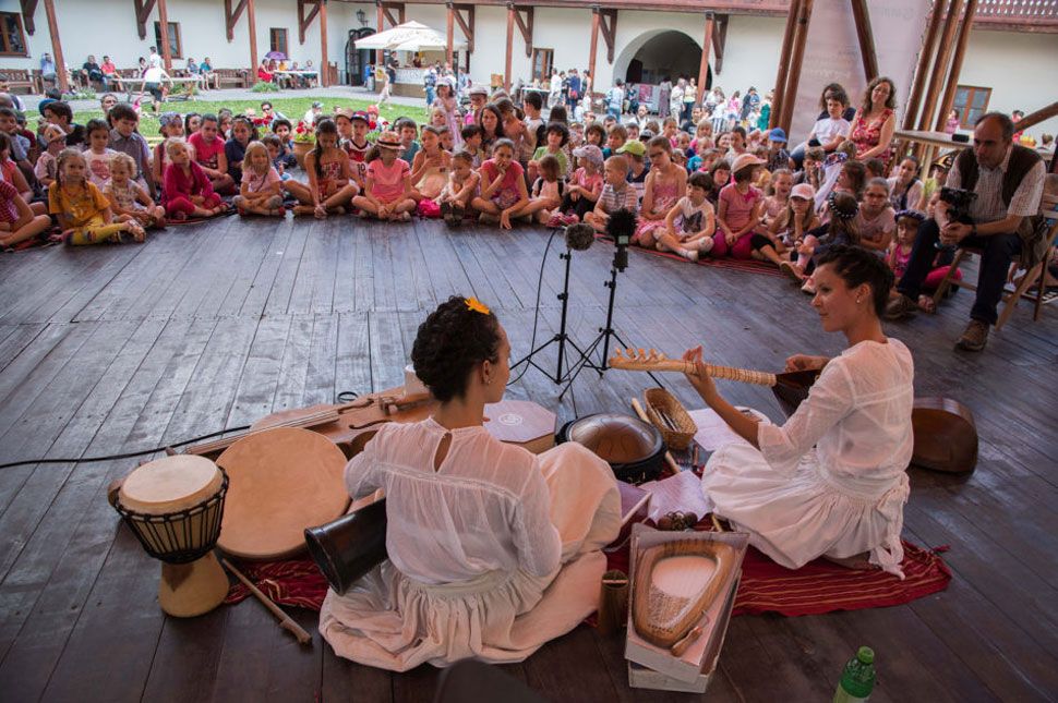 Van, miből válogatni hétvégén