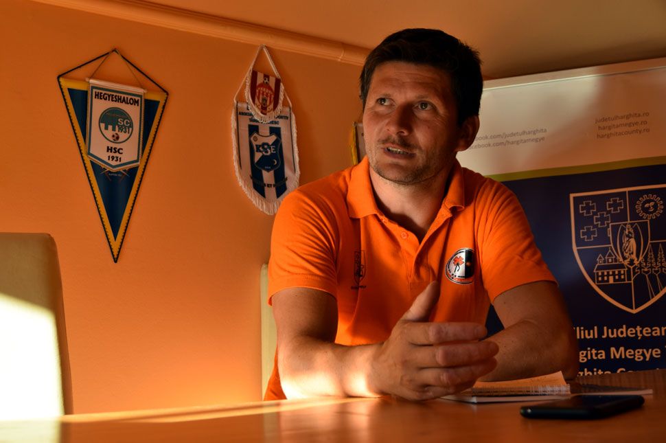 Új vezetőedzője van az SZFC-nek