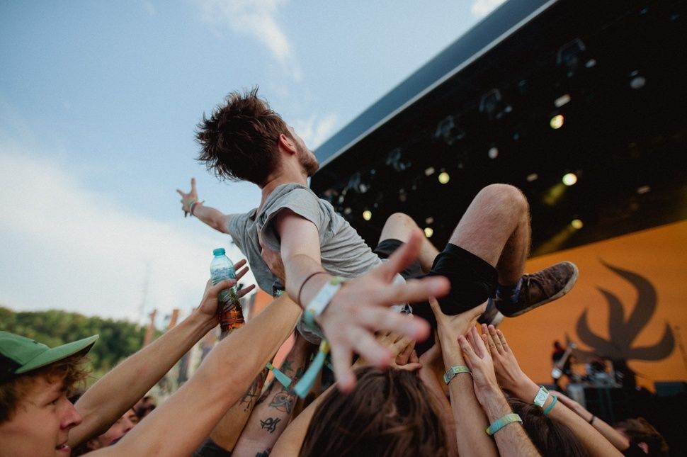 Egy bő hónapot kell aludni, hogy zenegéppé változzon a kastély