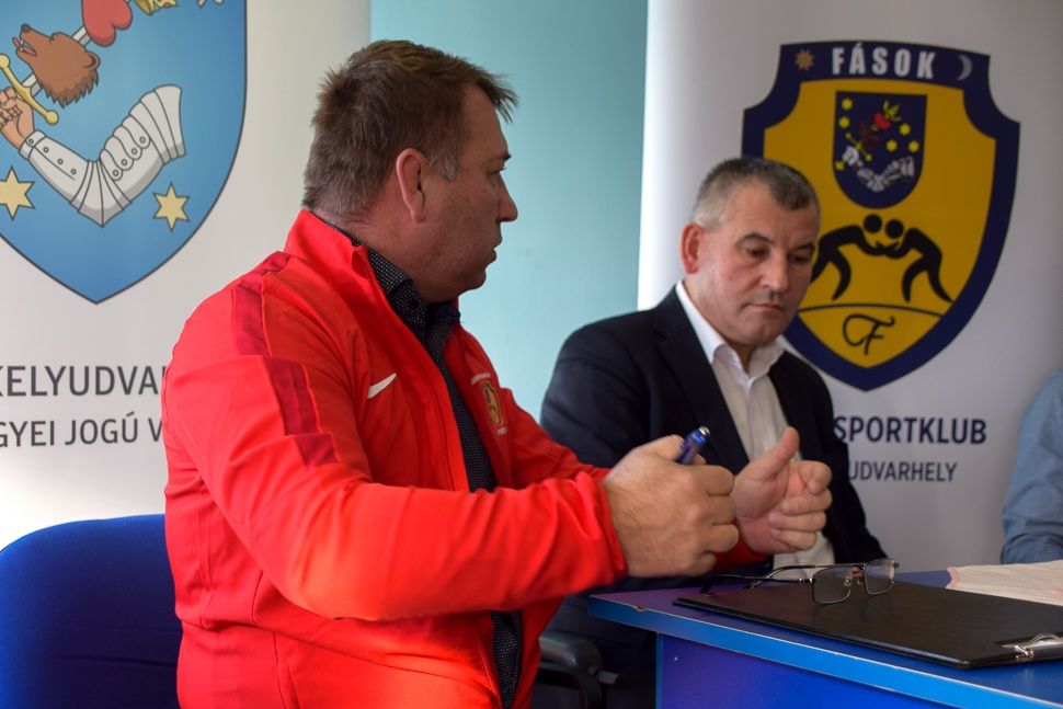 Vagy megszűnik ebben a formában a Fások SK, vagy nem