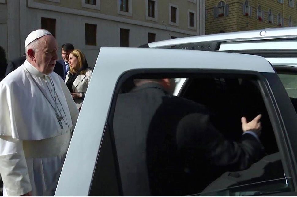 Láttad a pápa új verdáját?