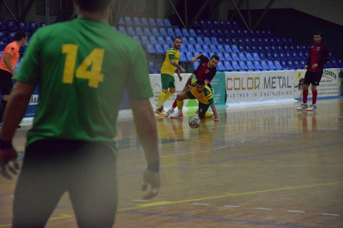 Hiába dominált az FK, nagyon szoros lett a vége