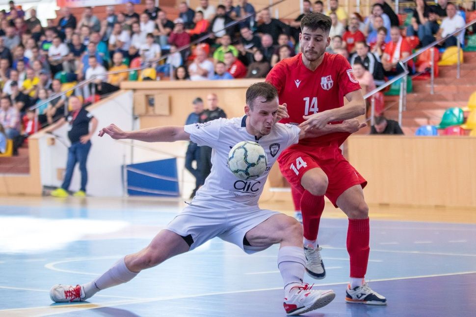 Nekirontott esélyesebb ellenfelének az FK a bajnoki döntőben