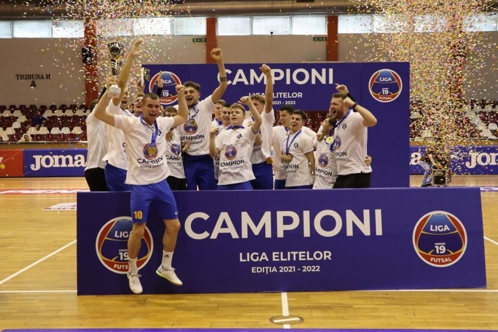 Megkoronázta félelmetes idényét a korosztályos FK