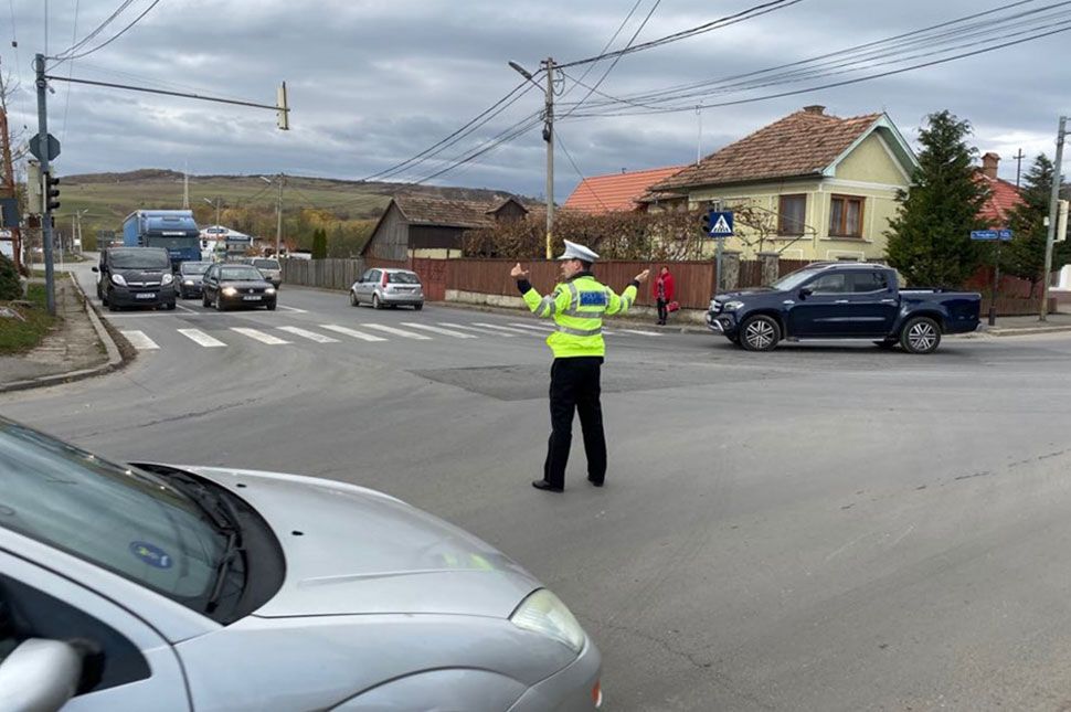 Rendőrt állítottak az okos jelzőlámpák mellé