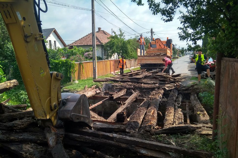 Tényleg bontják a Homoród utcai hidat