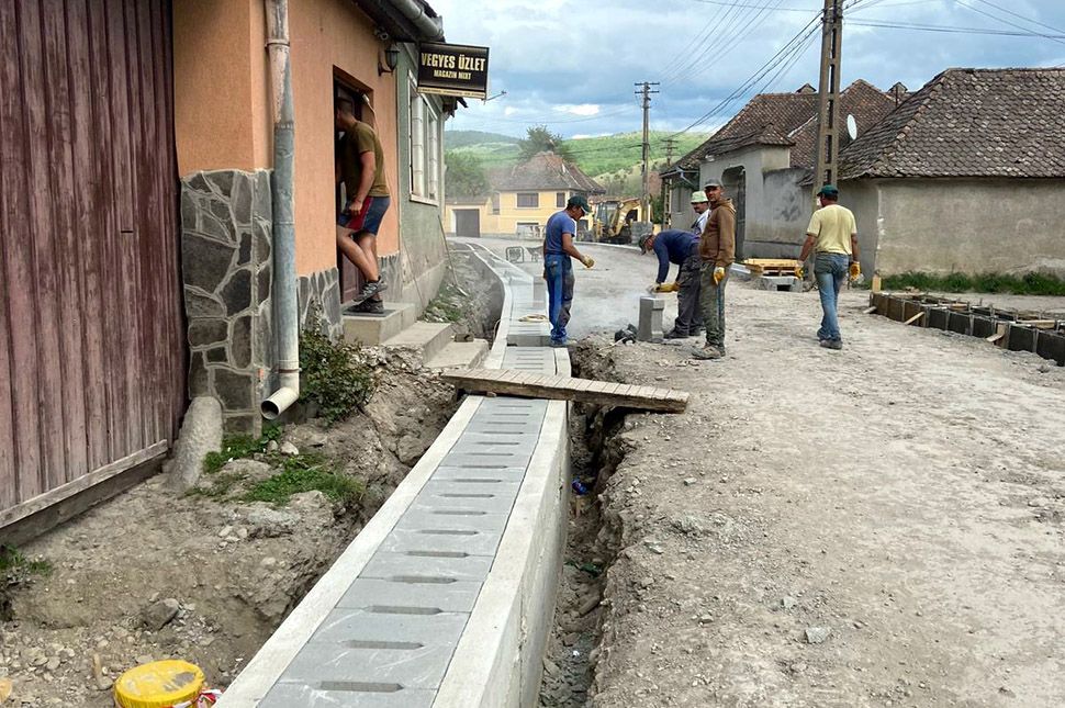 Útlezárás Homoródszentmártonban
