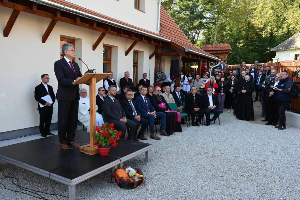 Kövér László tusnádi beszédét firtatja a román sajtó