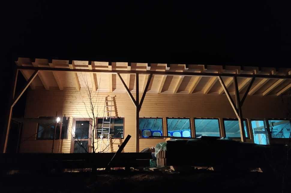 Díszekből épít iskolát a Waldorf