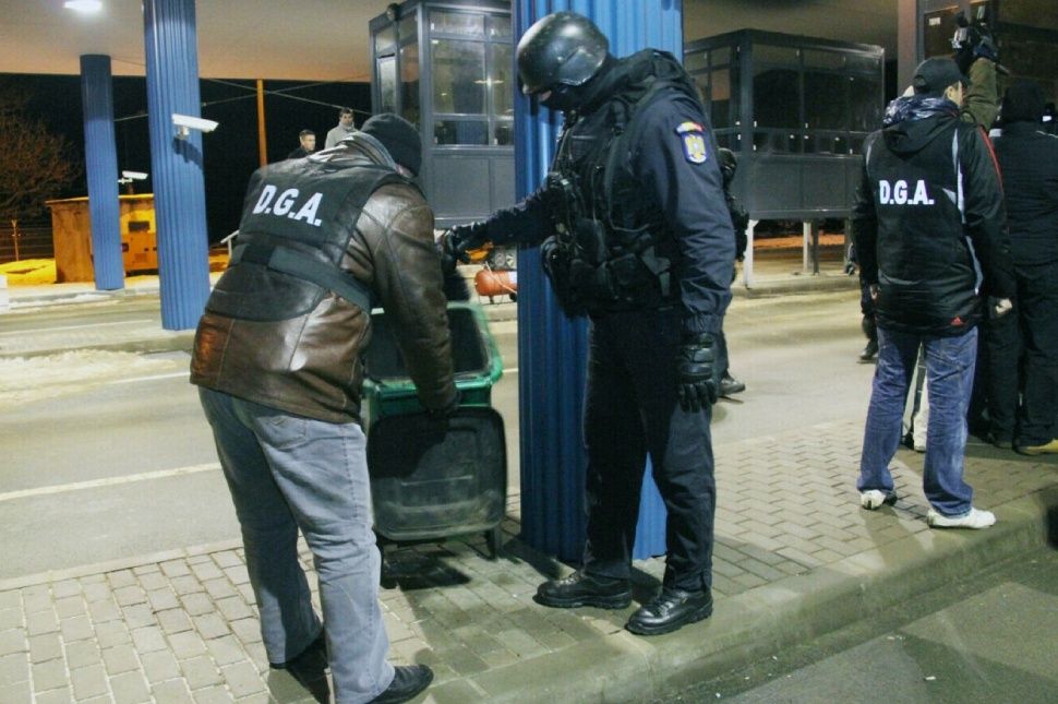 Őrségváltást végzett a DNA a határnál