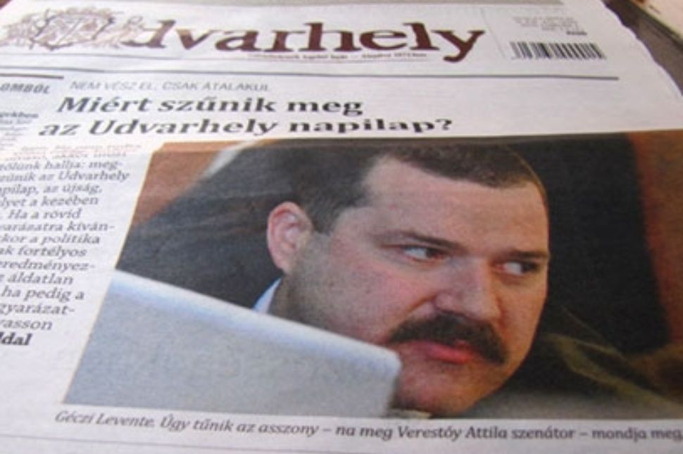 Megússzák Buntáék a városi lap csődjét