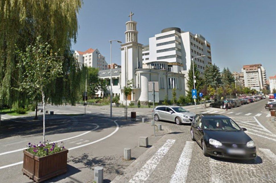 Az ortodox templom előtt vertek meg egy fiatalt Csíkszeredában