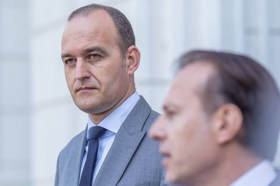 Lemondott az egyik miniszter