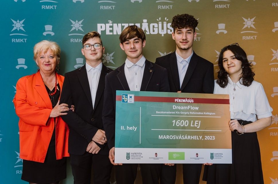 A második legjobb pénzmágusok lettek