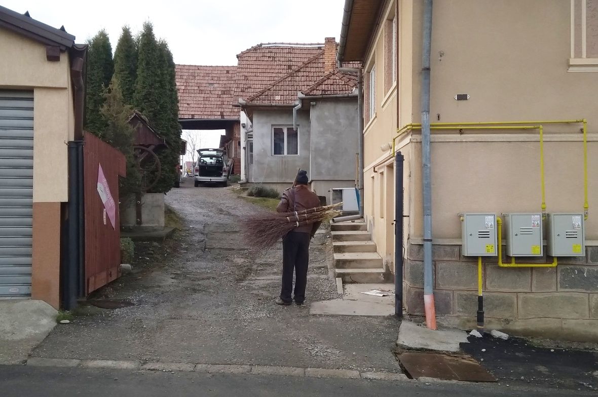 Jó, hogy nem vettünk vesszőseprűt!