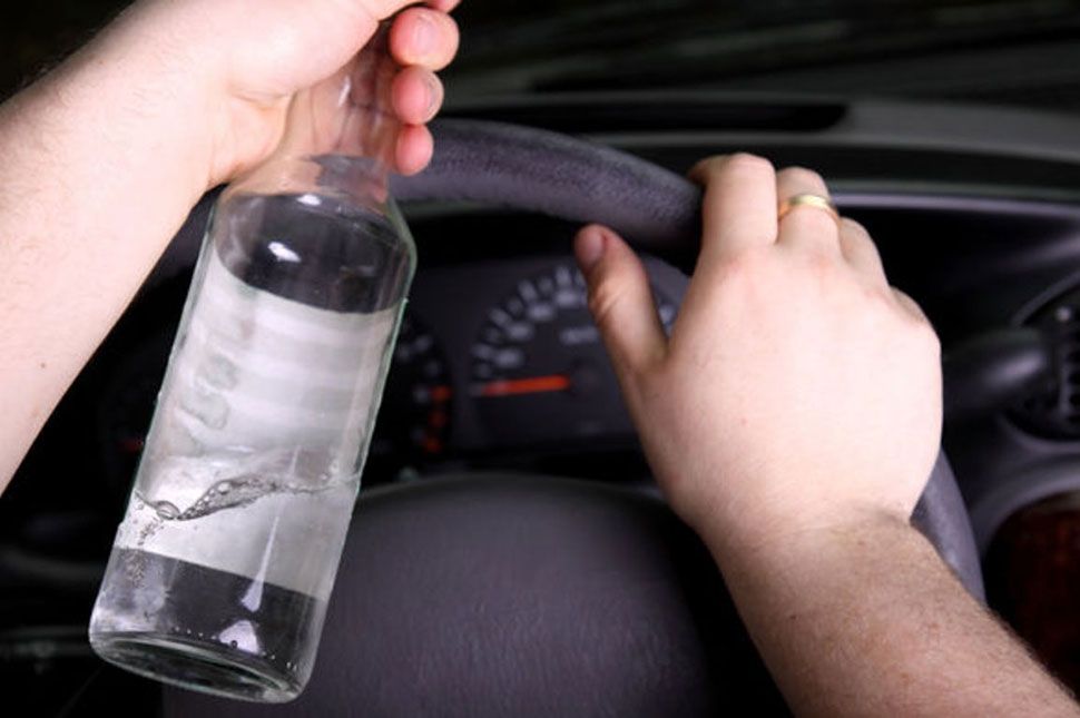 A rendőrségre hajtott részegen