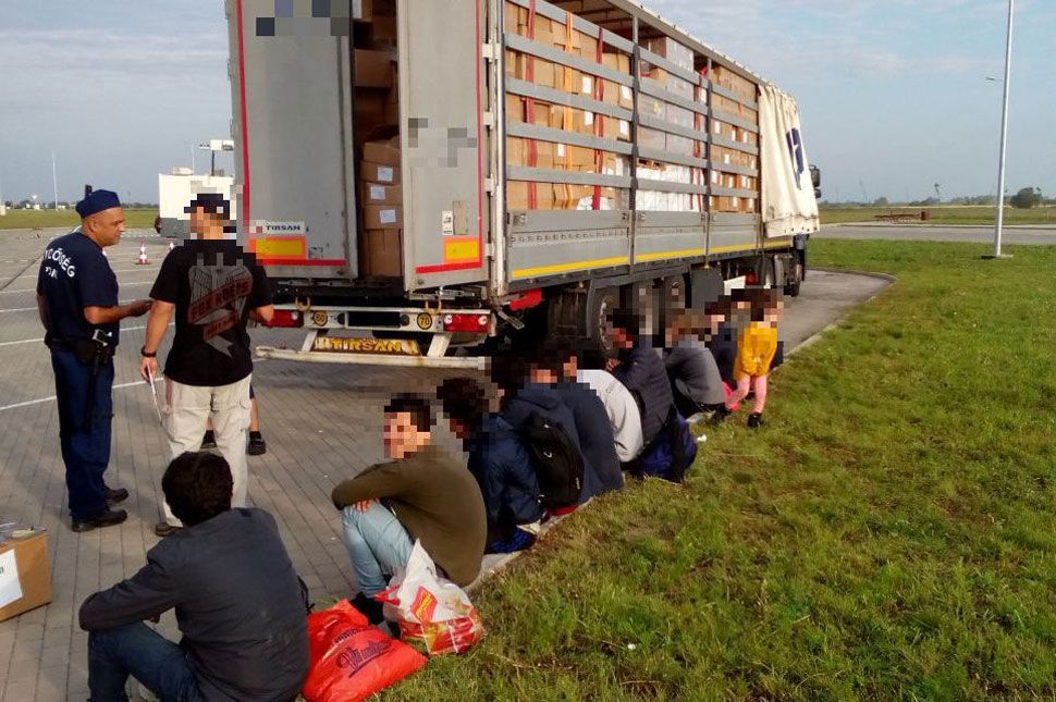 Huszonöt határsértőt fogtak Nagylaknál