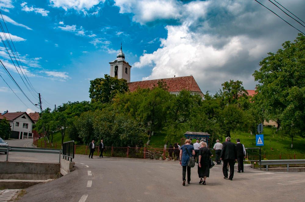 Házi elkülönítésből temetésre?