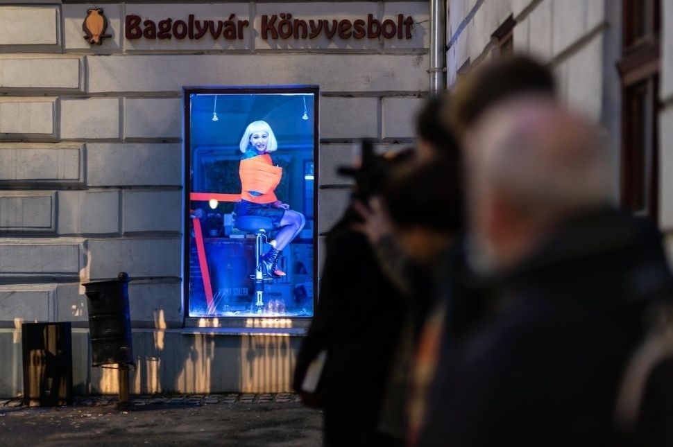 Utoljára válik nézőtérré az utca ebben az évadban