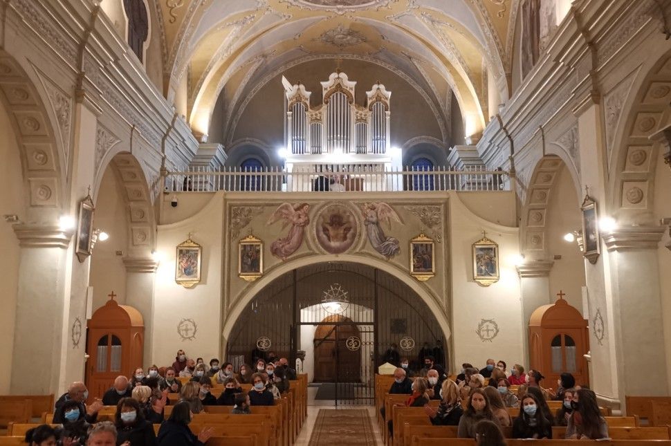 Apa és lánya koncertezik a ferences templomban
