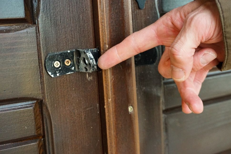 Házakat, kocsikat törtek fel a Szentimrén