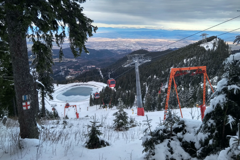 Megnyitják az alsó sípályákat is a Pojánán