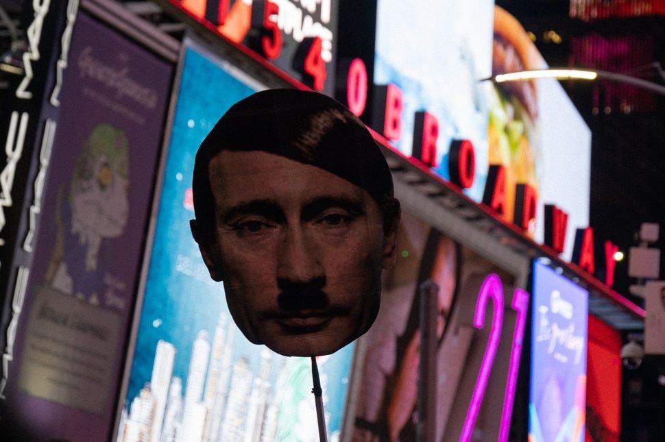 Az oroszok újra fejjel mennek a falnak