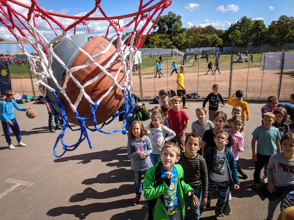 Pénzzel ösztönzik a sportolni vágyó gyerekeket